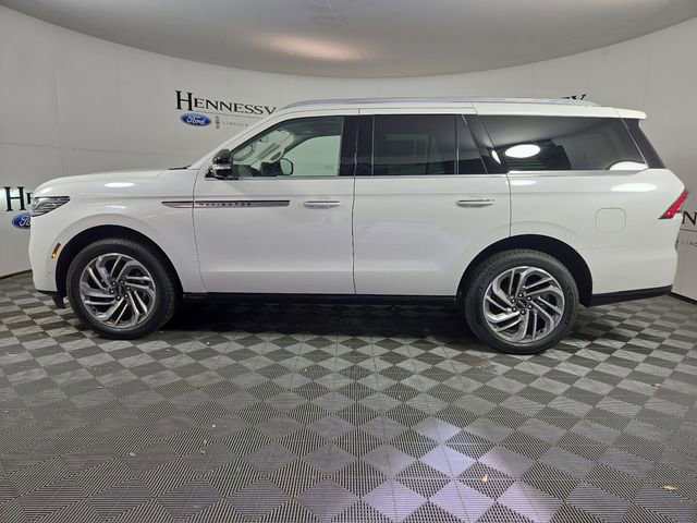 New 2025 Lincoln Navigator Reserve image 7