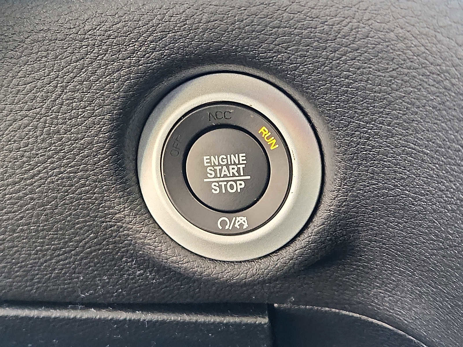 New 2026 Chrysler Pacifica Select image 15