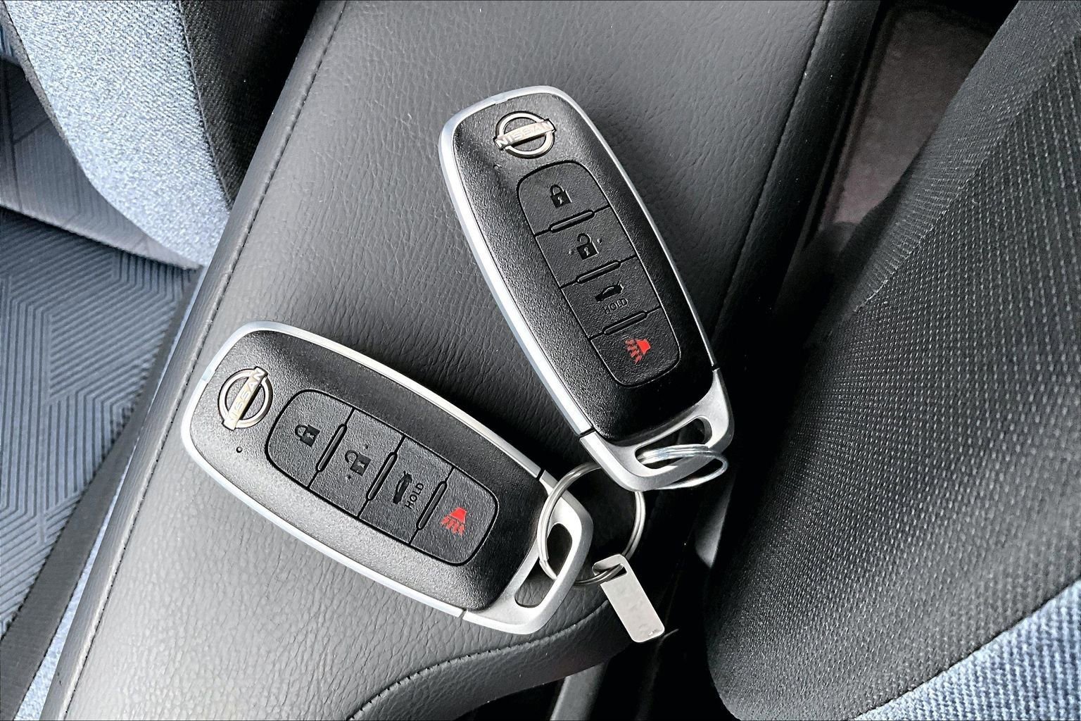 Used 2025 Nissan Versa SV w/ Trunk Package image 20