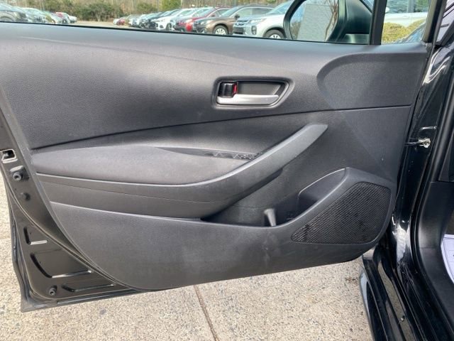Used 2021 Toyota Corolla LE image 17