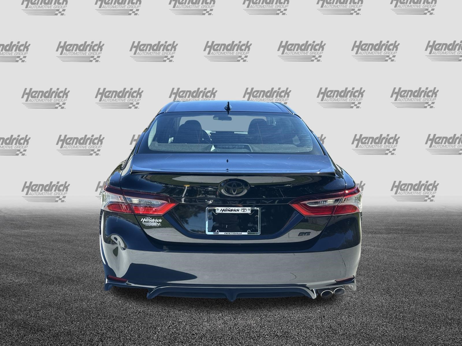 Used 2023 Toyota Camry SE FWD image 9