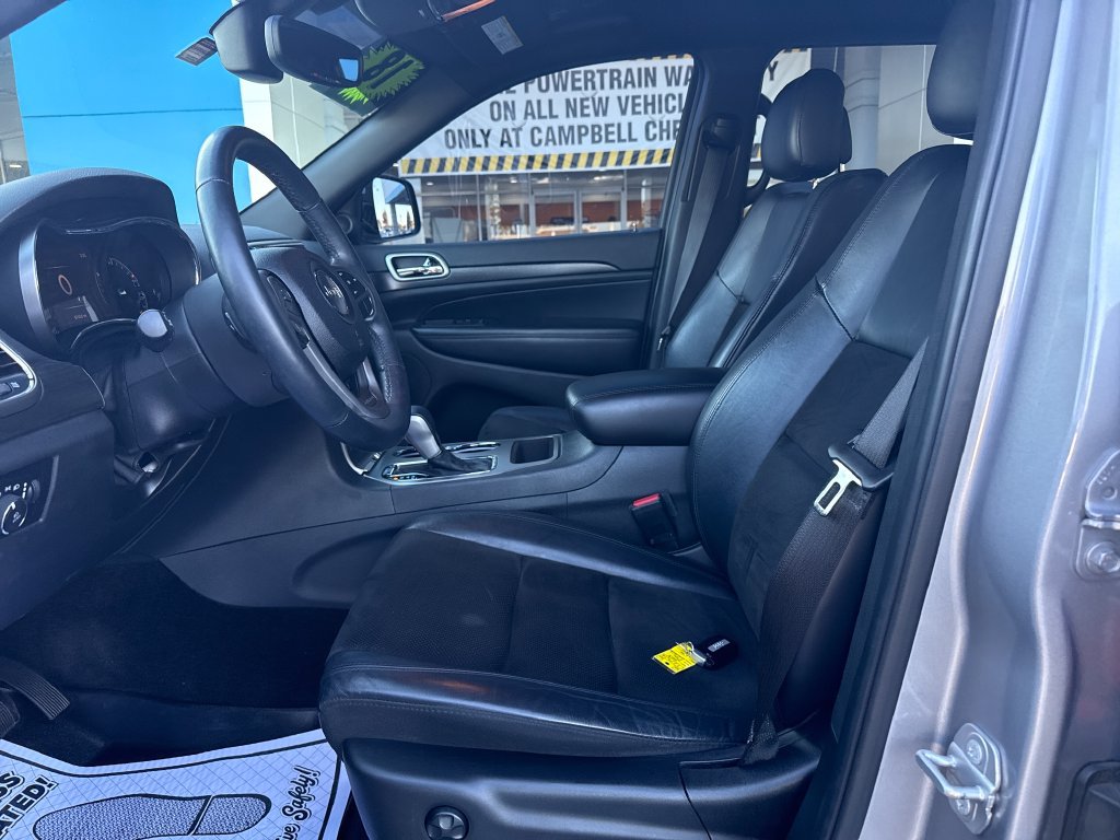 Used 2018 Jeep Grand Cherokee Altitude AWD/4WD image 22