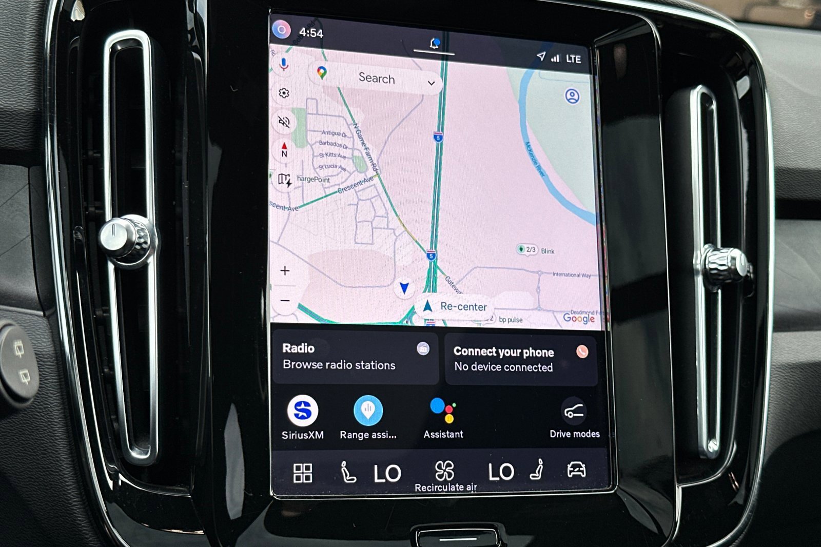 Used 2023 Volvo XC40 Recharge Plus image 21