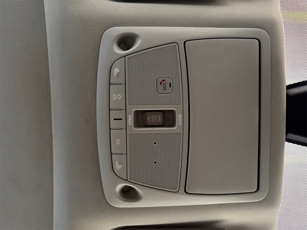 Used 2022 Nissan Maxima SL image 42