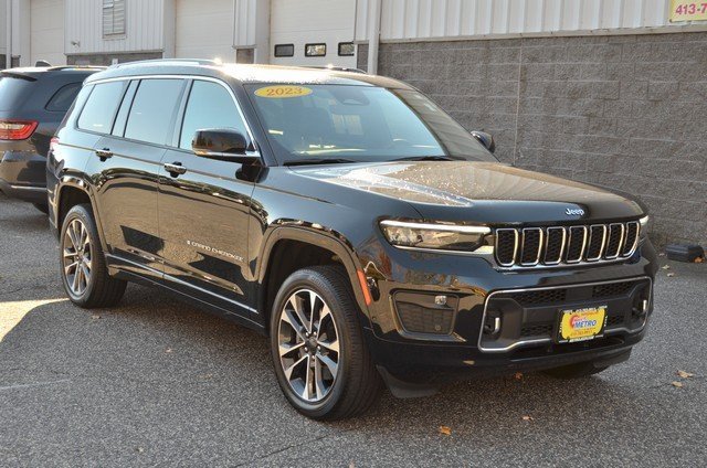 Used 2023 Jeep Grand Cherokee L Overland image 2
