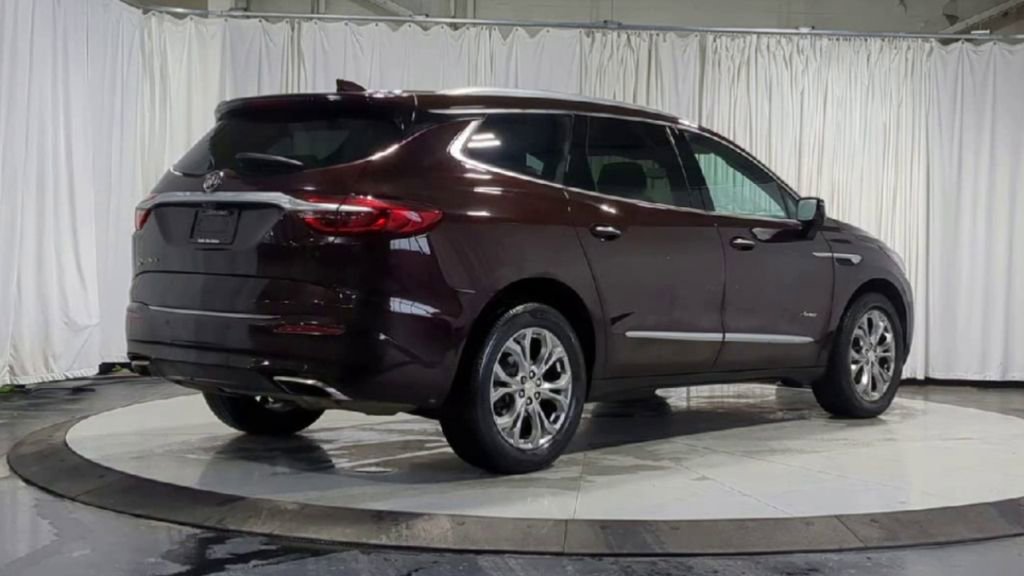 Used 2021 Buick Enclave Avenir w/ Avenir Technology Package image 10