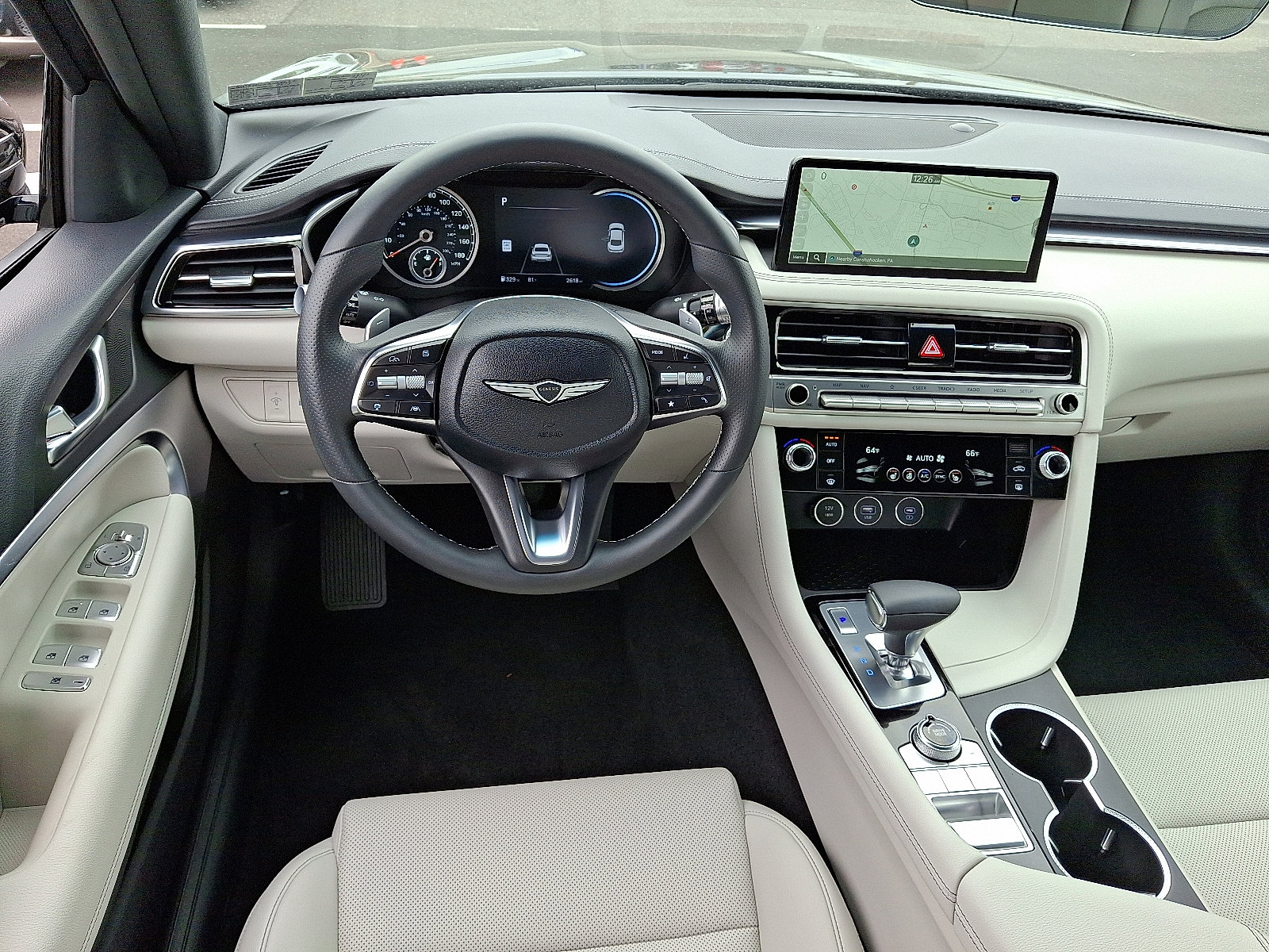 Used 2025 Genesis G70 2.5T image 11