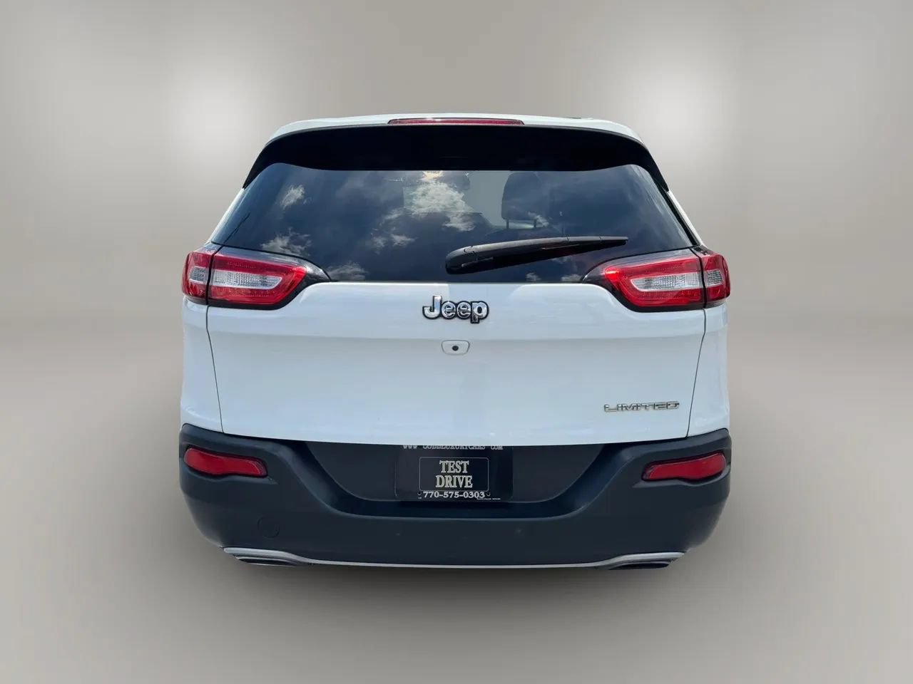 Used 2015 Jeep Cherokee Limited FWD image 9