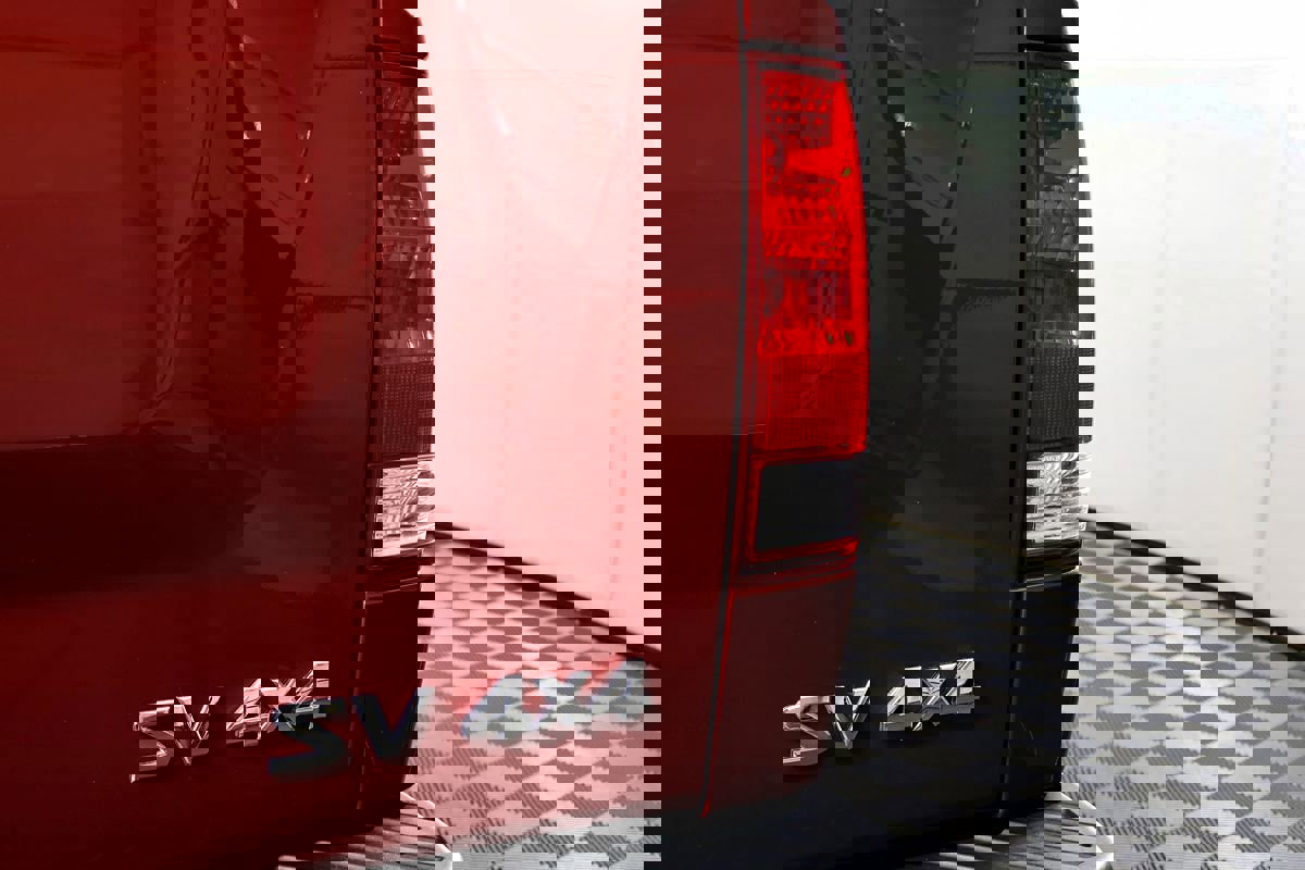 Used 2015 Nissan Titan SV image 17