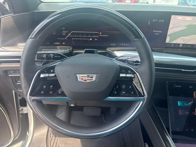 Used 2025 Cadillac Escalade ESV Premium Luxury w/ Touring Package AWD/4WD image 9