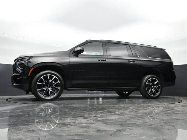Used 2025 Chevrolet Suburban RST w/ Comfort Package AWD/4WD image 42