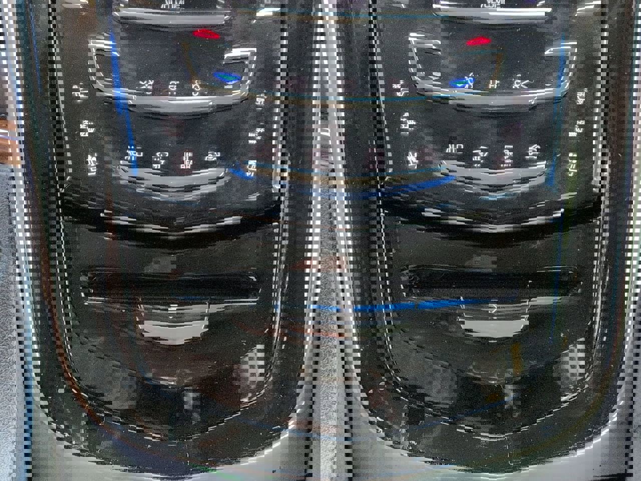 Used 2019 Cadillac Escalade 2WD image 17