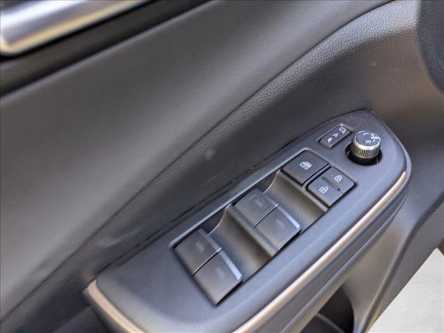 Used 2023 Toyota Crown Limited image 12