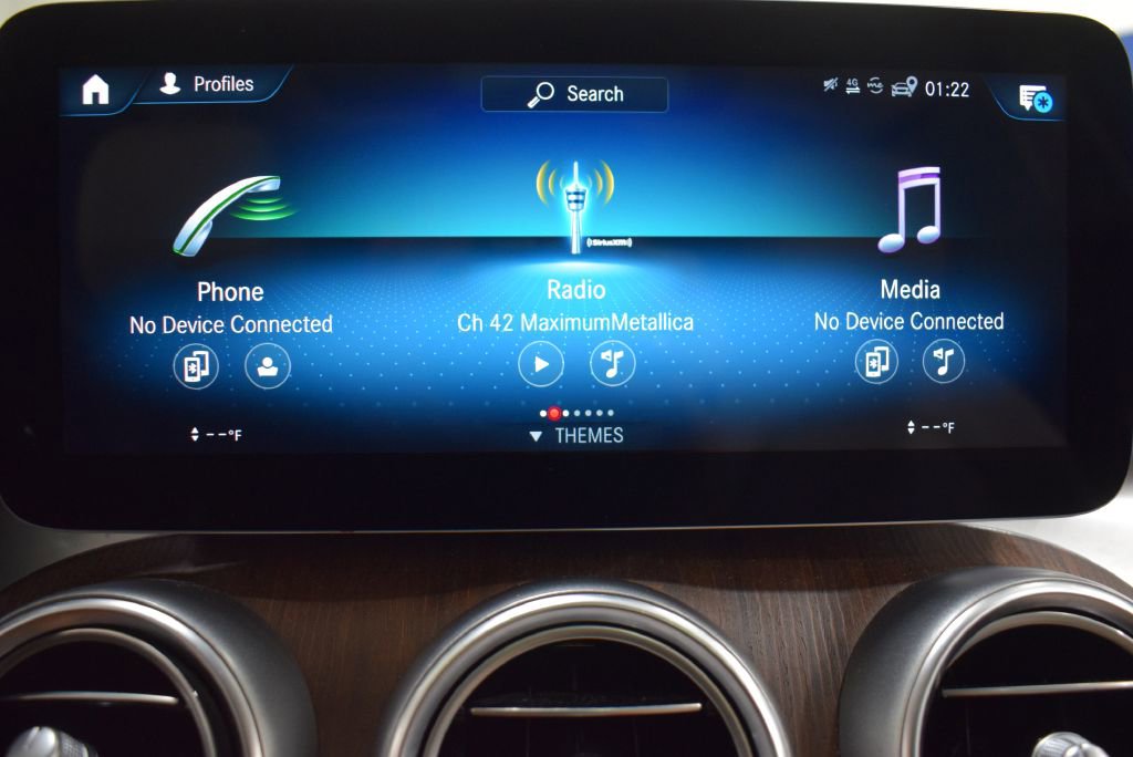 Used 2021 Mercedes-Benz GLC 300 4MATIC w/ Premium Package image 26