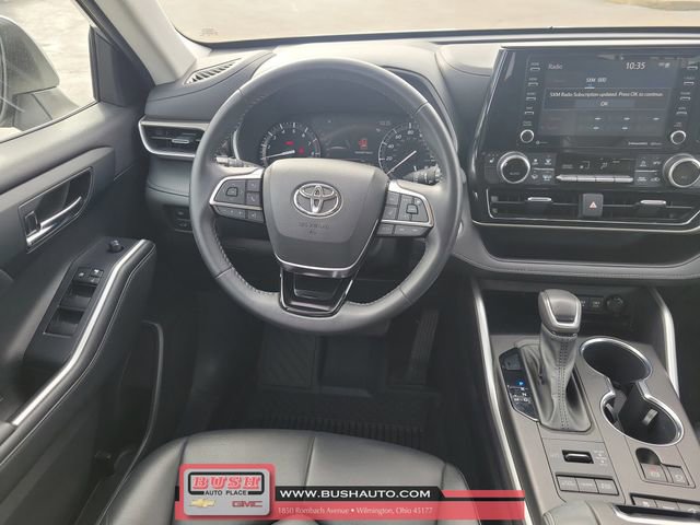 Used 2021 Toyota Highlander XLE image 12