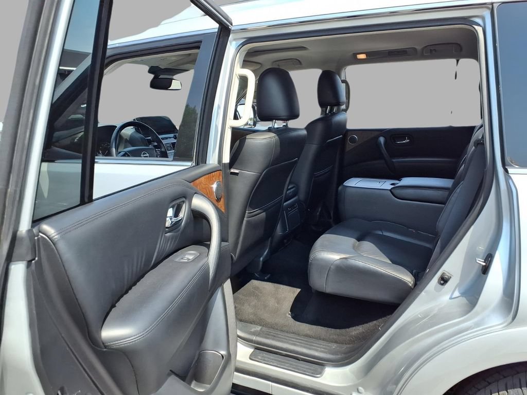 Used 2024 Nissan Armada SL w/ Captain's Chairs Package AWD/4WD image 25