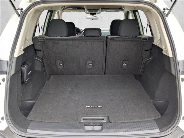 Certified 2023 Nissan Rogue SV FWD image 6