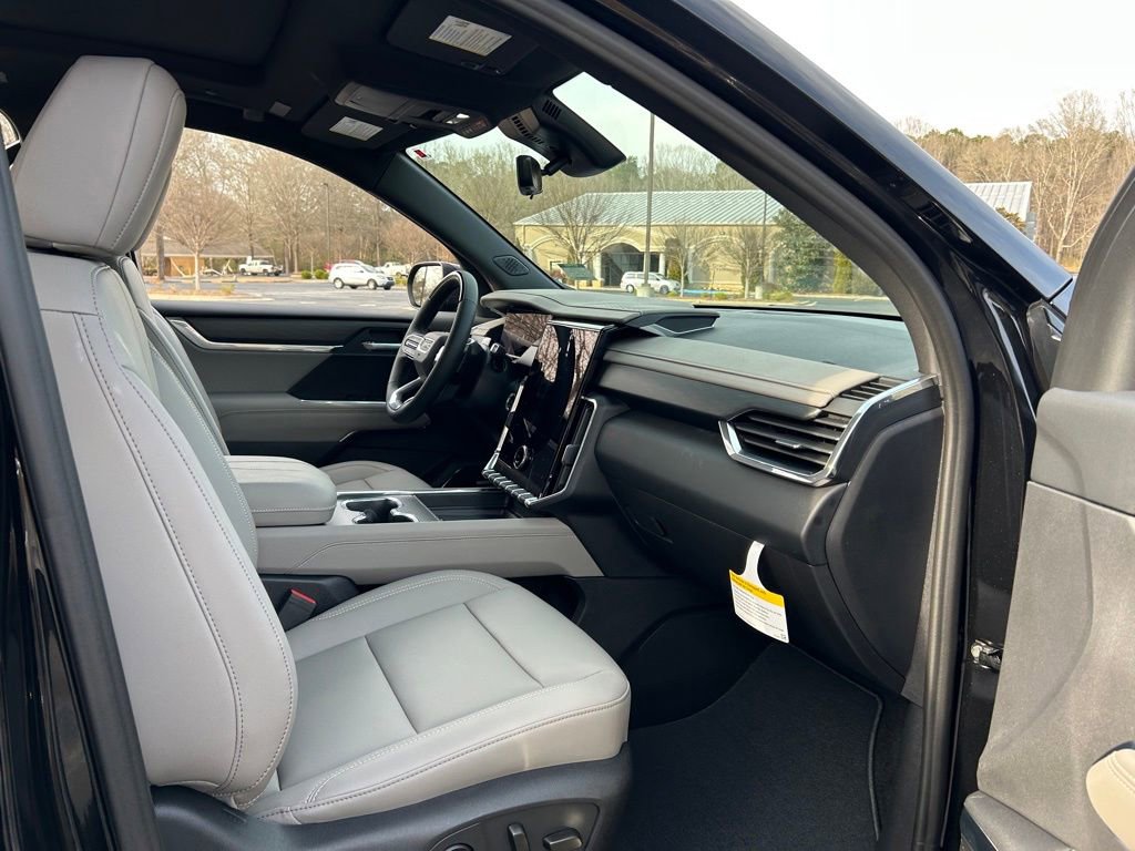 New 2026 GMC Acadia Elevation w/ Super Cruise Package FWD image 38