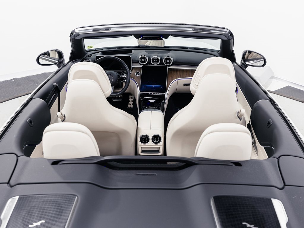 Used 2024 Mercedes-Benz CLE 450 4MATIC Cabriolet image 26
