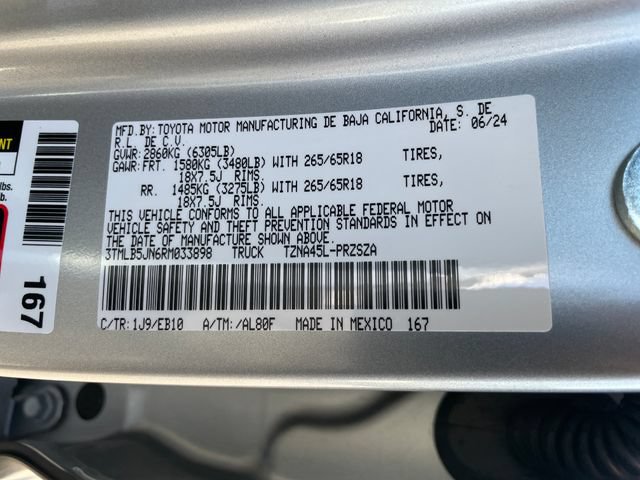 Used 2024 Toyota Tacoma Limited w/ Limited Package (LT) AWD/4WD image 26