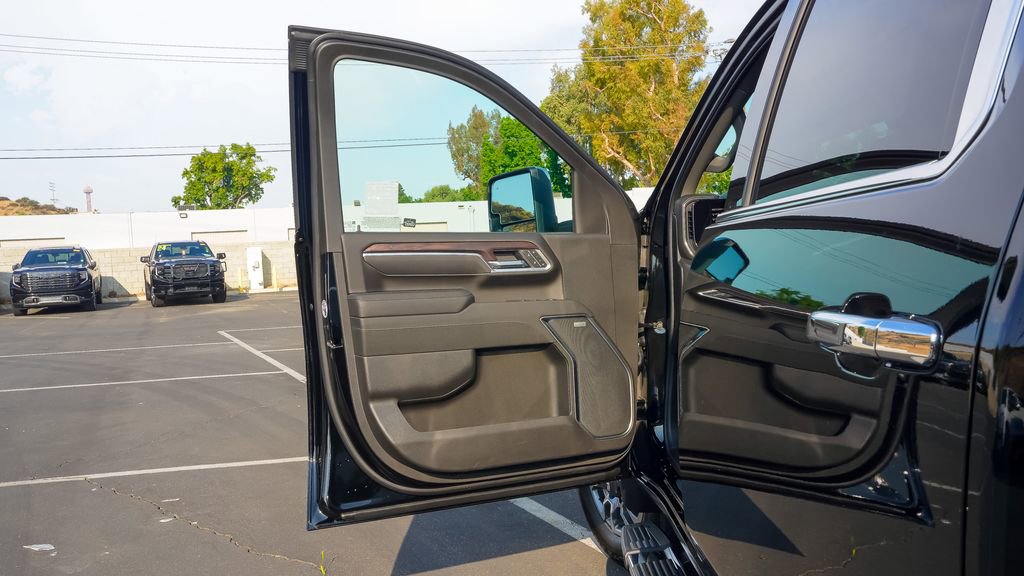 New 2025 GMC Sierra 2500 SLT w/ SLT Premium Package image 20