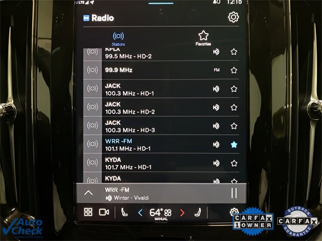 Used 2025 Volvo XC60 B5 Core image 37