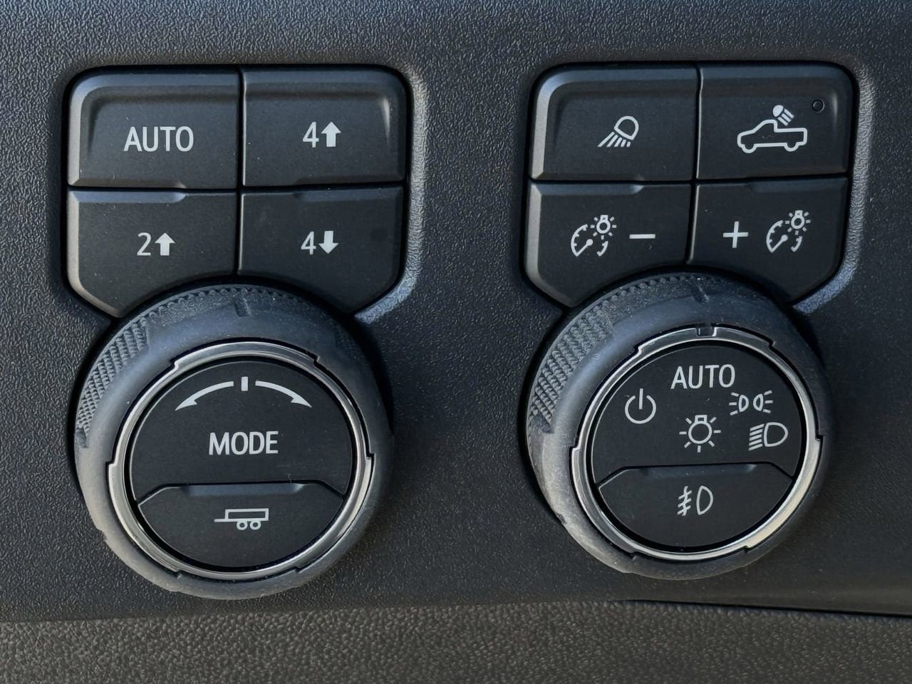 New 2026 Chevrolet Silverado 1500 LTZ w/ LTZ Premium Texas Edition image 18