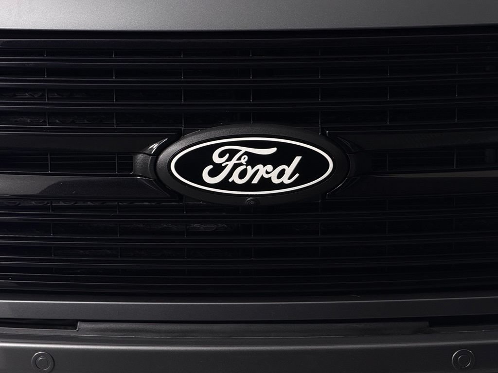 Used 2025 Ford F150 Platinum w/ Equipment Group 702A High AWD/4WD image 35