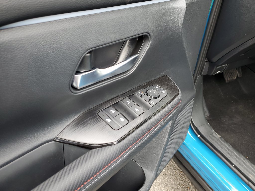 New 2027 Nissan Kicks SR w/ SR Premium Package AWD/4WD image 18