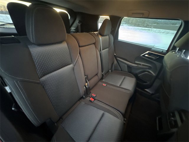 Used 2022 Mitsubishi Outlander ES image 28