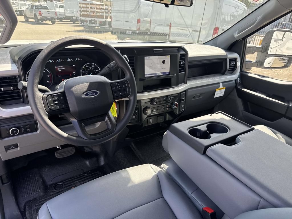 New 2026 Ford F350 XL w/ XL Chrome Package AWD/4WD image 13