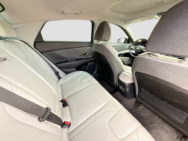 Used 2024 Hyundai Elantra Limited image 26