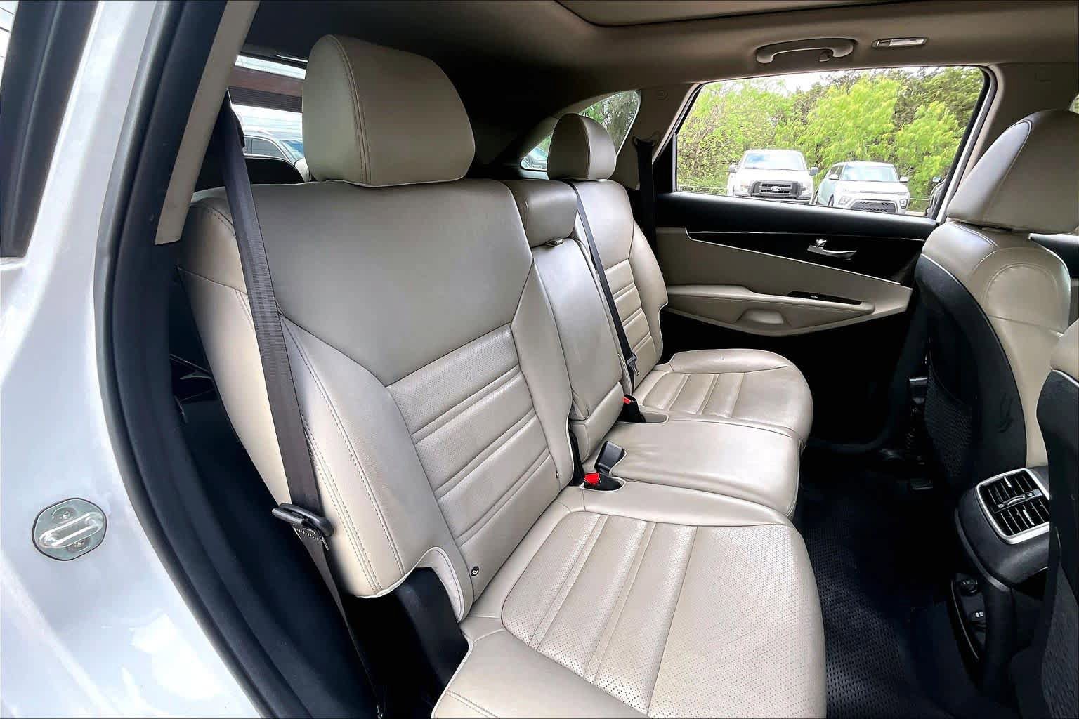 Used 2020 Kia Sorento EX image 20