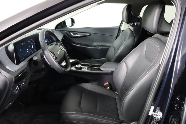 Used 2023 Kia EV6 Wind RWD image 13