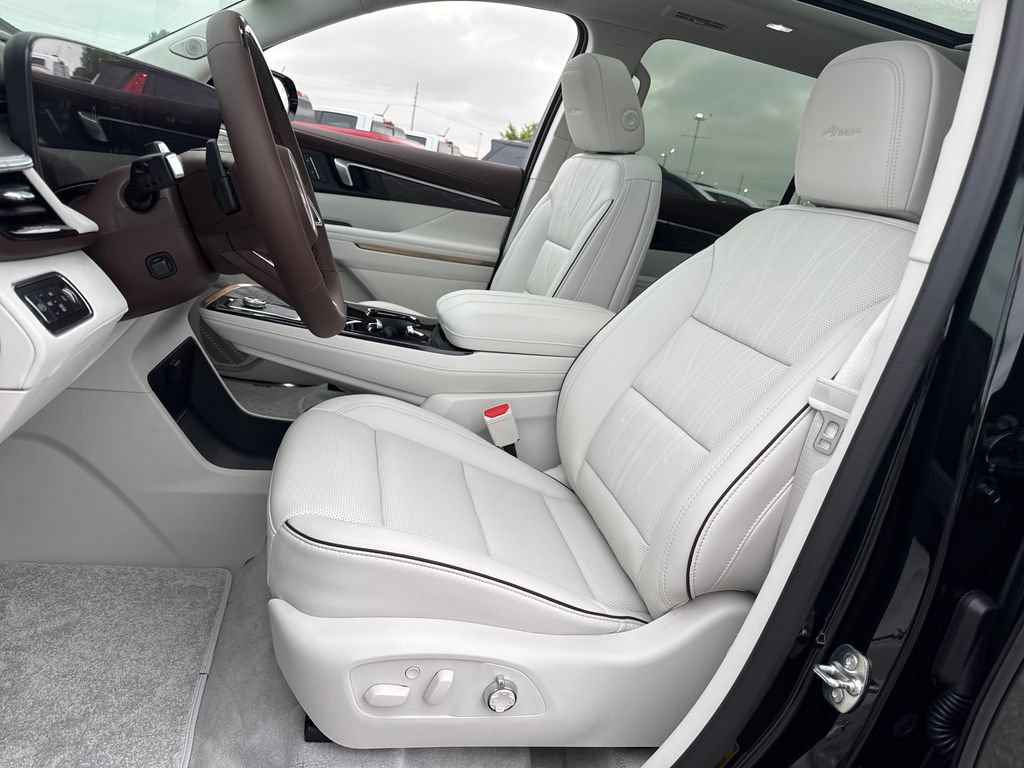 New 2026 Buick Enclave Avenir w/ Super Cruise Package AWD/4WD image 15