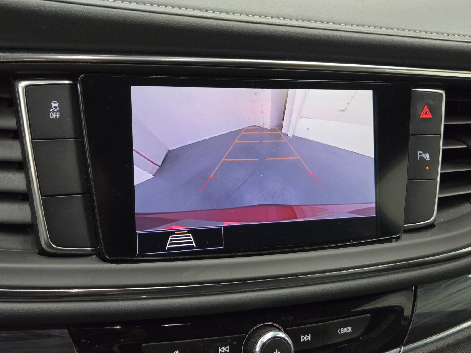 Used 2021 Buick Enclave Preferred w/ LPO, Cargo Package image 19