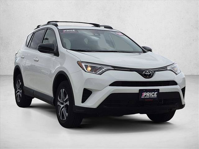 Used 2018 Toyota RAV4 LE w/ All Weather Liner Package AWD/4WD video 3