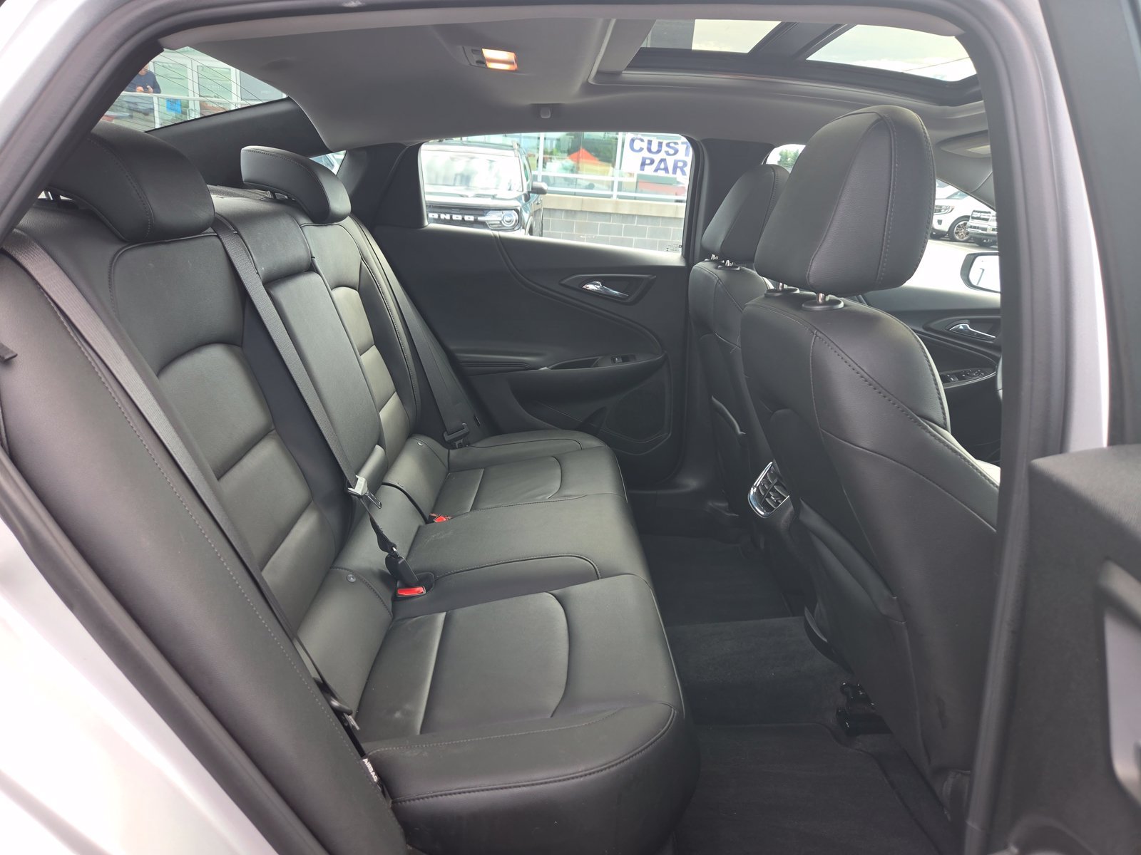 Used 2021 Chevrolet Malibu LT w/ Leather Package FWD image 30