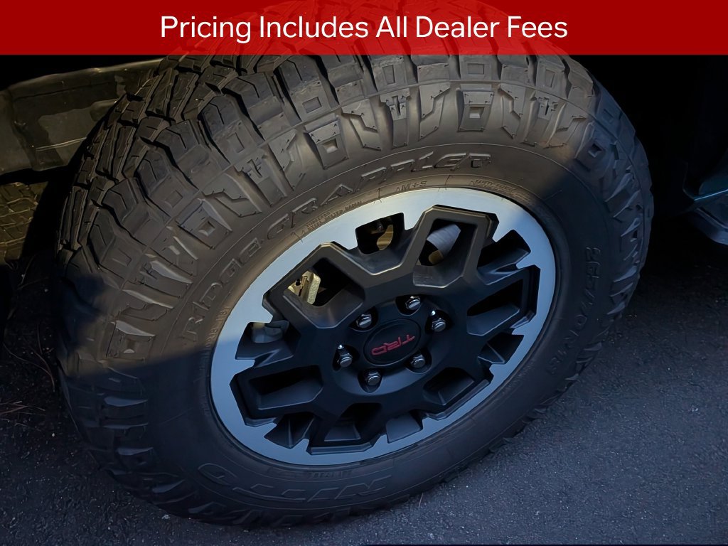 Used 2025 Toyota 4Runner TRD Off-Road Premium w/ Tow Technology Package AWD/4WD image 9