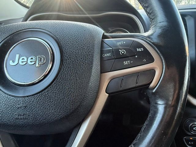 Used 2015 Jeep Cherokee Latitude image 21