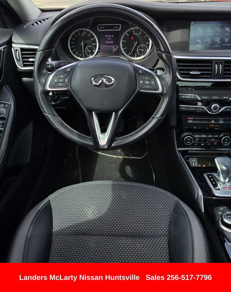 Used 2019 INFINITI QX30 image 15