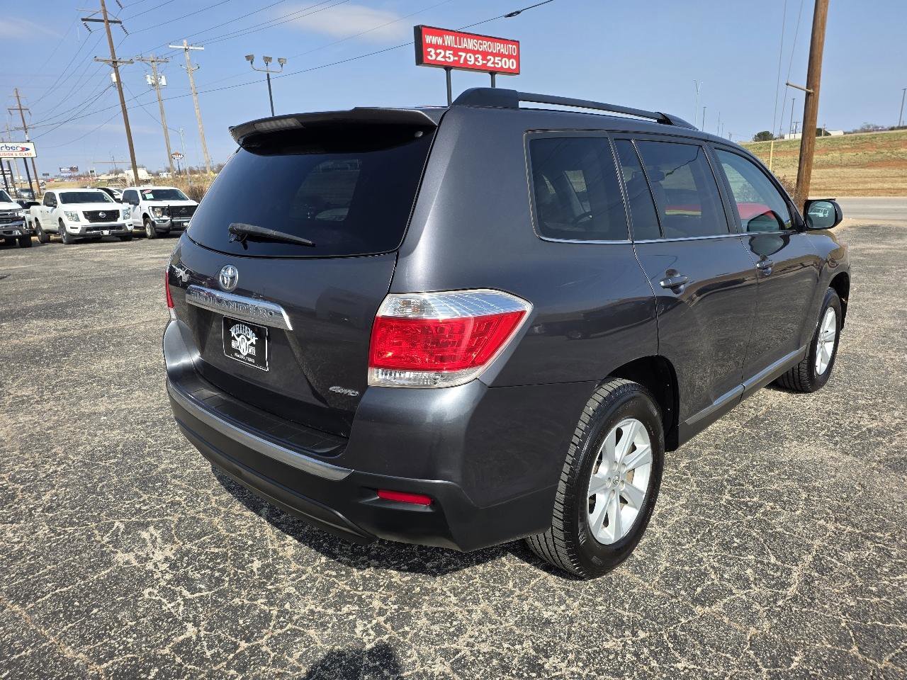 Used 2013 Toyota Highlander Plus image 7
