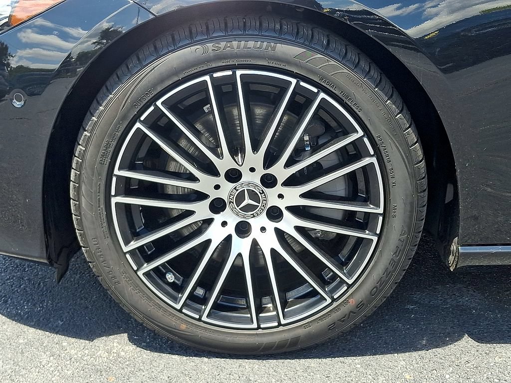 Used 2025 Mercedes-Benz C 300 Sedan image 8