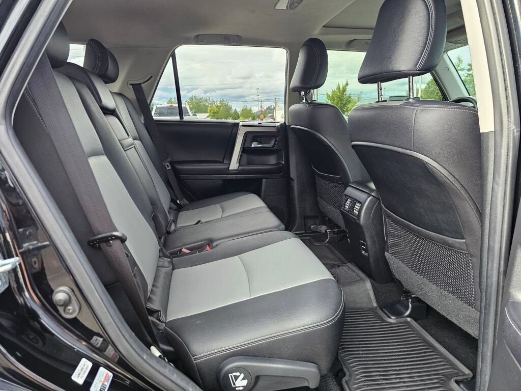 Used 2018 Toyota 4Runner SR5 Premium AWD/4WD image 14