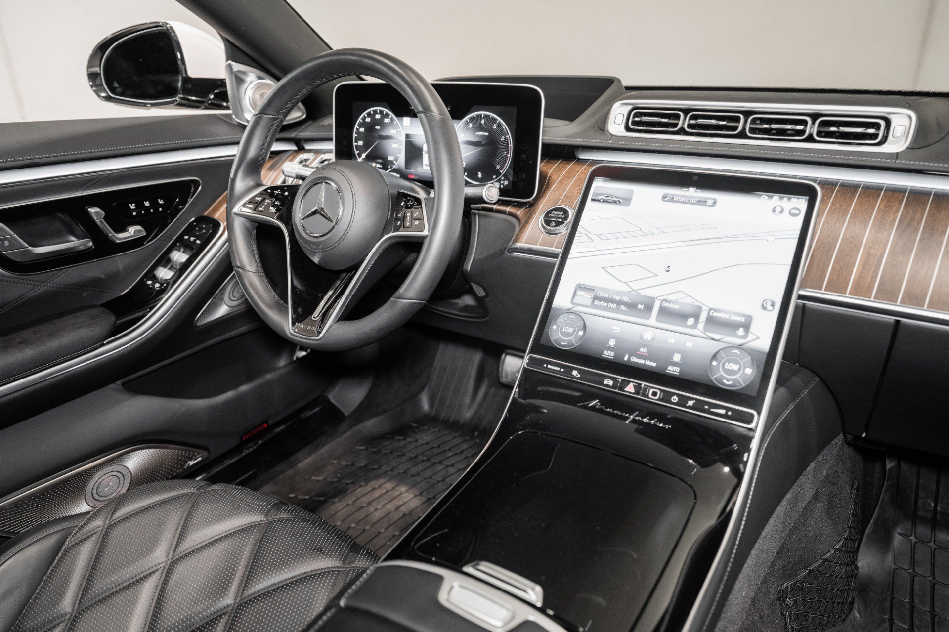 Used 2023 Mercedes-Benz Maybach S 680 4MATIC image 36