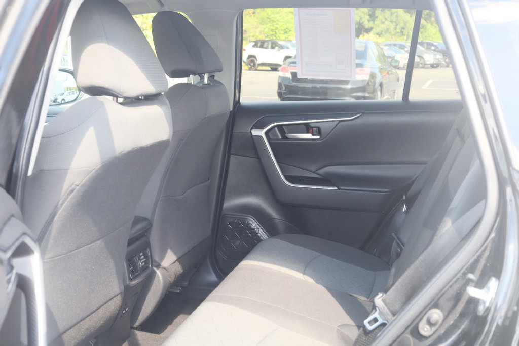Used 2023 Toyota RAV4 XLE AWD/4WD image 20
