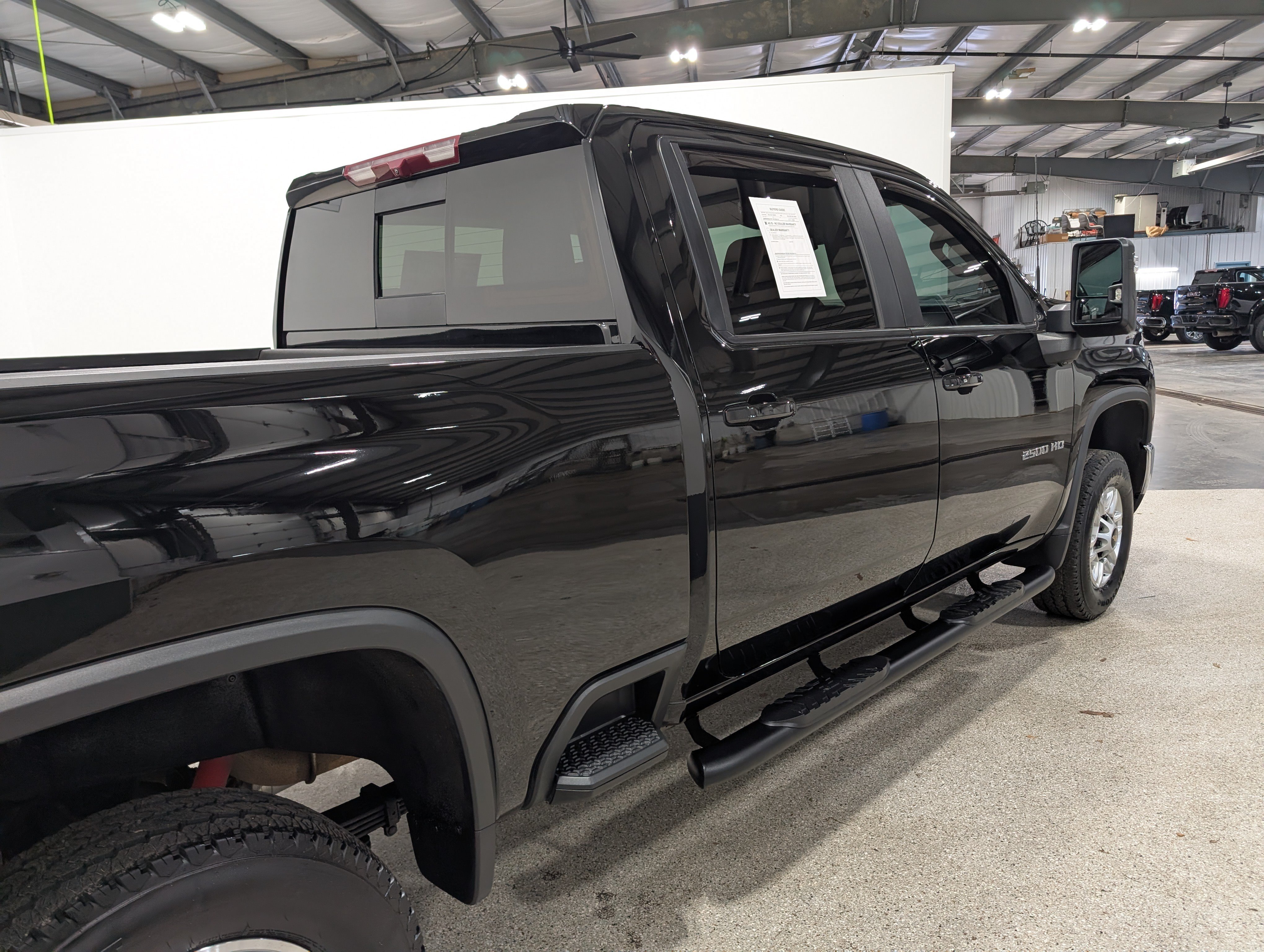 Used 2024 Chevrolet Silverado 2500 LT w/ All Star Edition AWD/4WD image 3