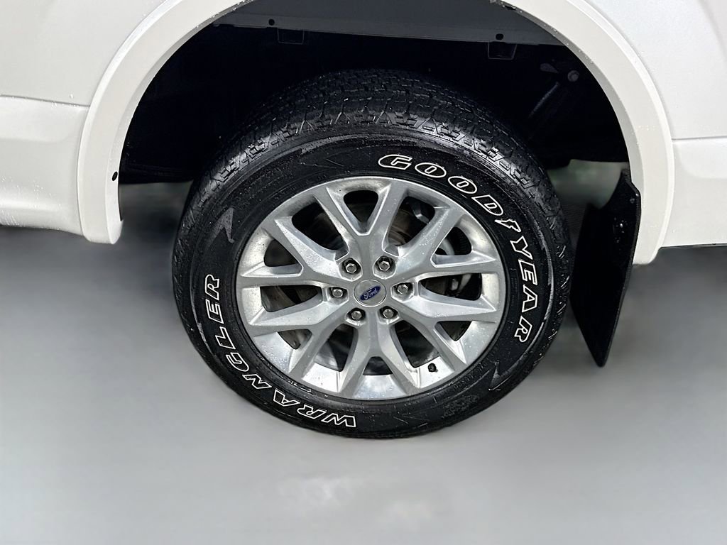 Used 2019 Ford F150 Lariat image 37