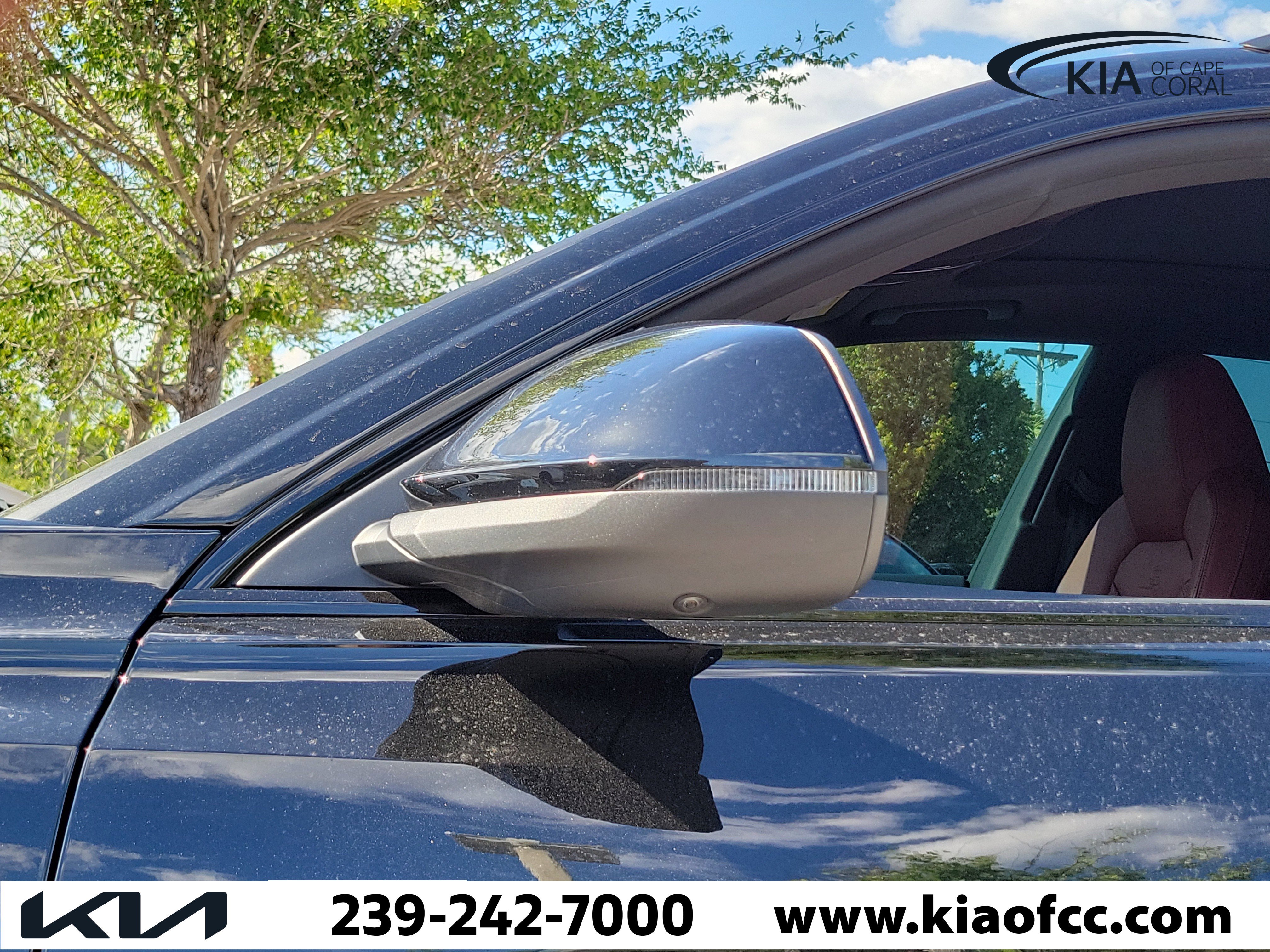 Used 2025 Audi SQ8 Prestige AWD/4WD image 6