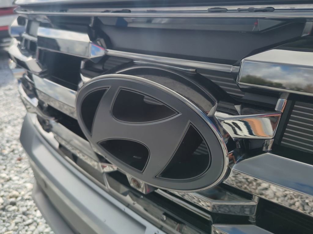 New 2026 Hyundai Tucson Limited image 13